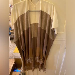 NWOT Fringed and striped poncho! Size 1X